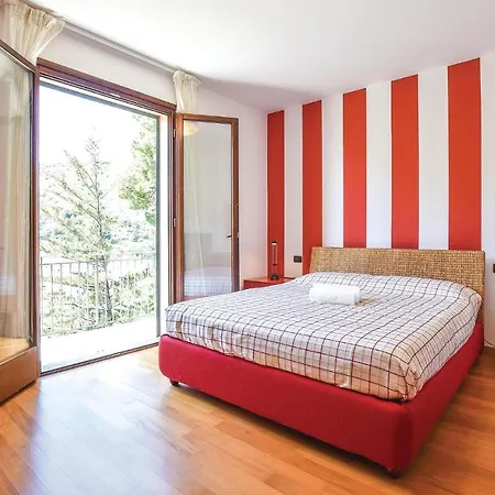 Casa Laura Semesterbostad Cisano sul Neva
