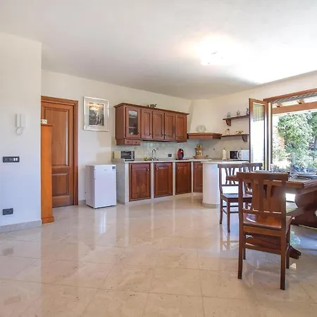 Casa Laura 펜션 Cisano sul Neva